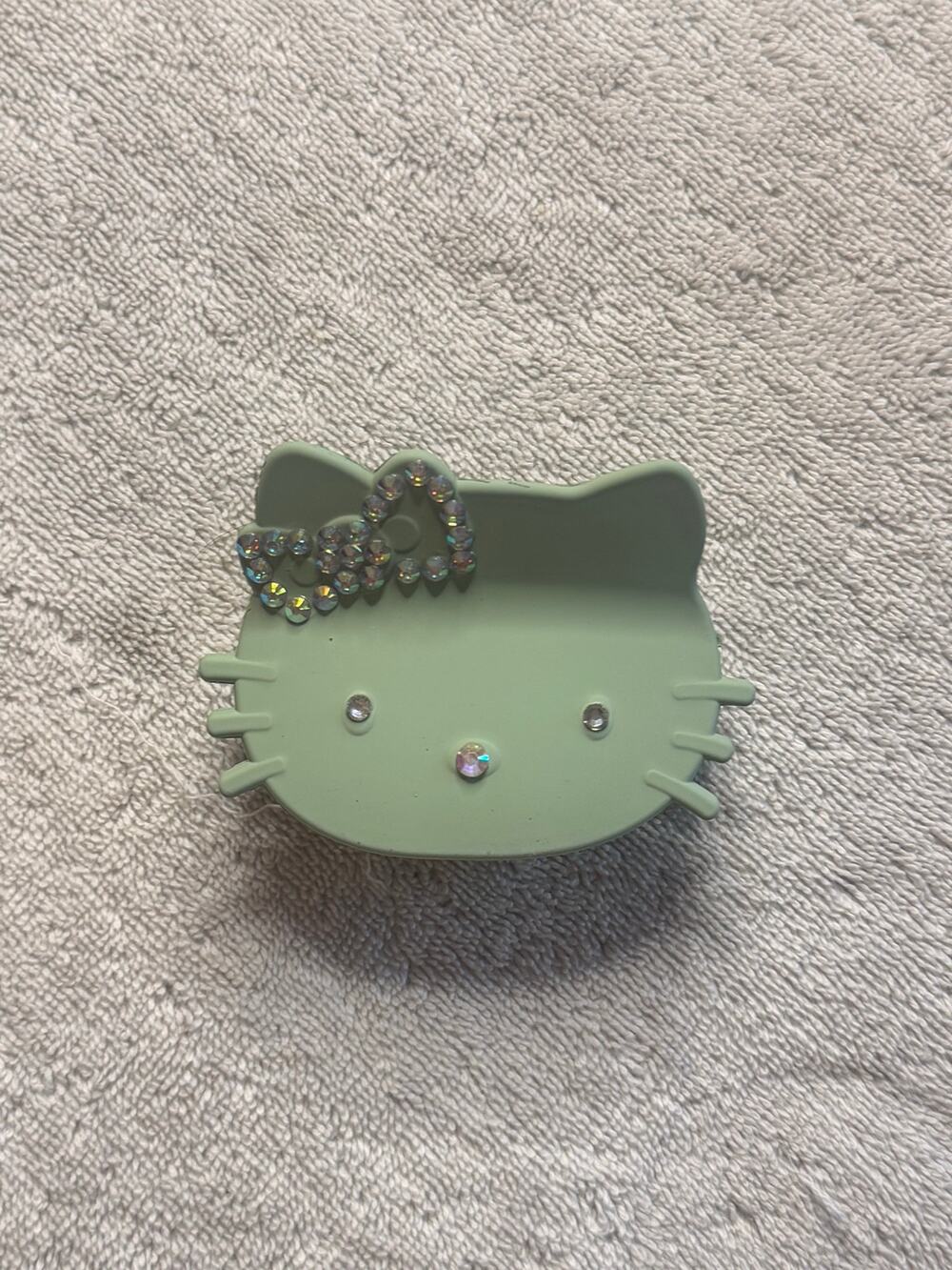 Large hello kitty hair claw clip matte green with rhinestone accent
